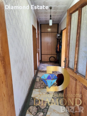 Двуетажна къща близнак в град Чирпан, снимка 11 - Къщи - 54039893