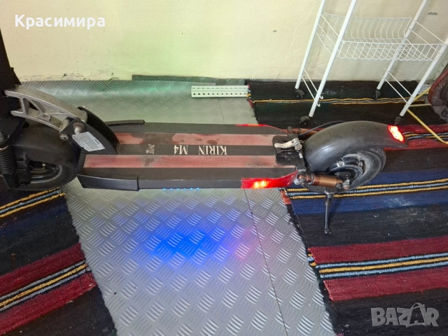 Електрическа тротинетка Kugoo Kirin M4, снимка 8 - Велосипеди - 52106703