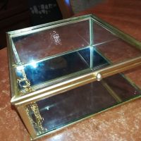 стъклена кутия с златен обков 13х13х6см 0404240912, снимка 2 - Антикварни и старинни предмети - 45108368