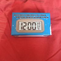 Настолен електронен часовник с аларма и термометър, снимка 1 - Други - 45493583