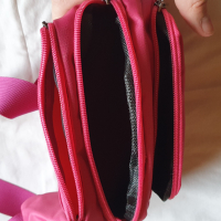 Розова чанта за кръст, здрава , чисто нова, снимка 1 - Чанти - 45059298