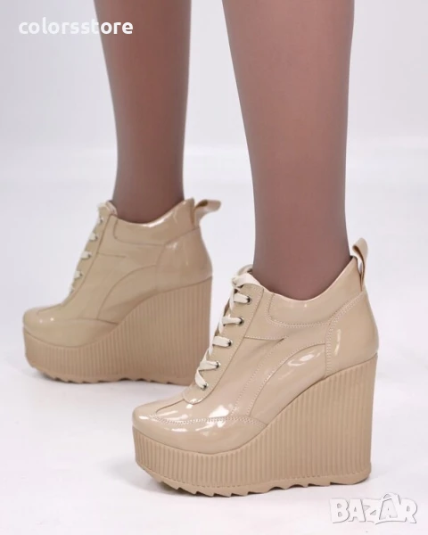 Кецове на платформа - бежов лак - NO4

, снимка 1