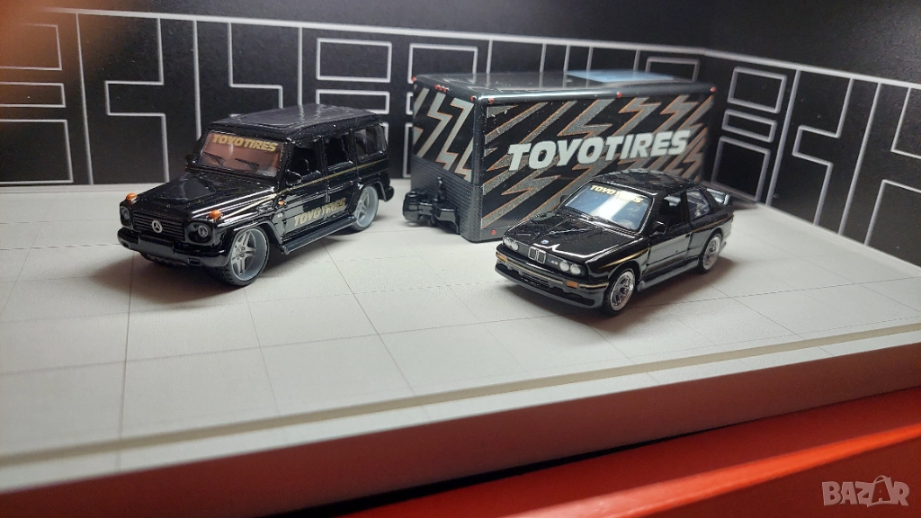 Светеща диорама BMW E30M  1/64, снимка 1