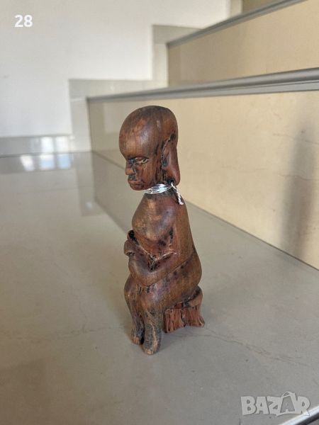 Дървена статуетка, снимка 1