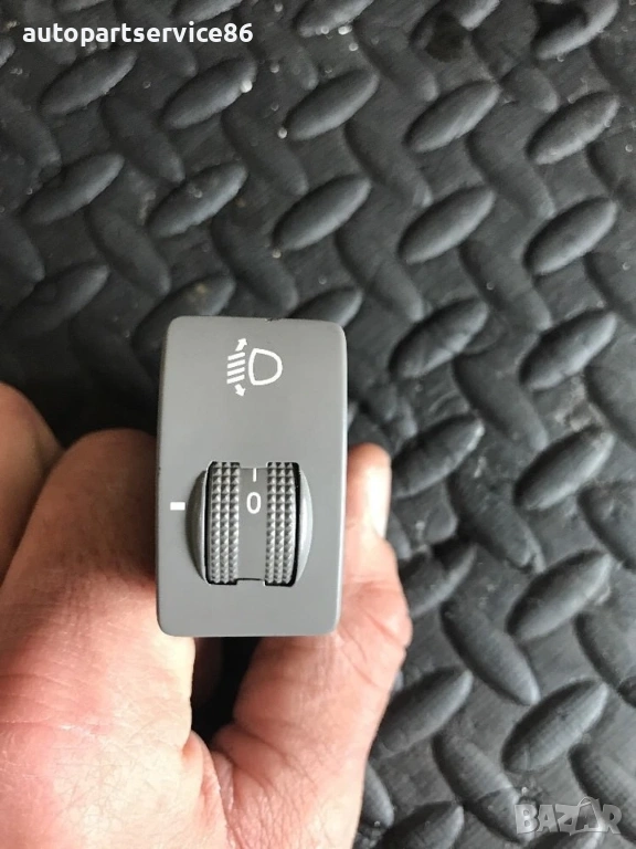 Бутон за регулиране на светлината за KIA Carnival 2.9 CRDi (2008) 93310-4D800, снимка 1