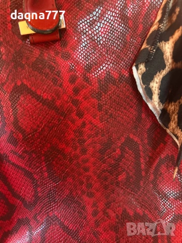 Дамска чанта, снимка 12 - Чанти - 54213631