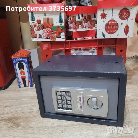 Малко метално сейфче., снимка 2 - Други стоки за дома - 52806717