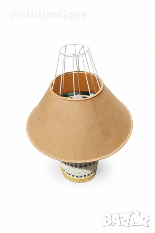 Настолна лампа от ракита, снимка 3 - Антикварни и старинни предмети - 54055823