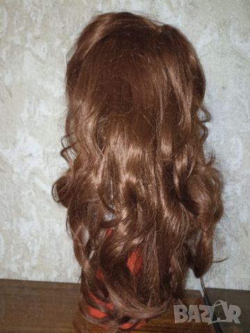 Дълга кестенява чуплива перука, снимка 10 - Аксесоари за коса - 45088416