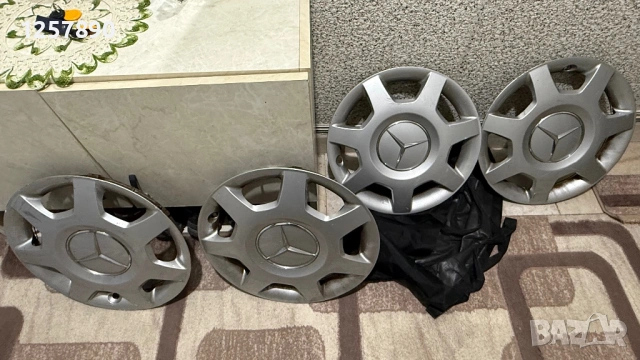 Оригинални тасове Мерцедес 15, снимка 3 - Аксесоари и консумативи - 53070343