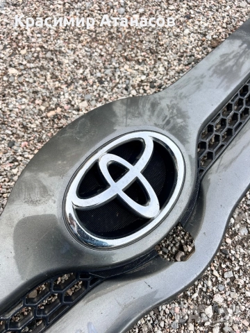 53111-0F020. Предна решетка за Тойота корола версо. 2004-2008г , снимка 2 - Части - 52392786