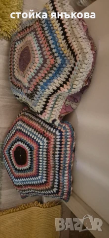 Продавам плетени възглавнички на една кука., снимка 6 - Декорация за дома - 51209766