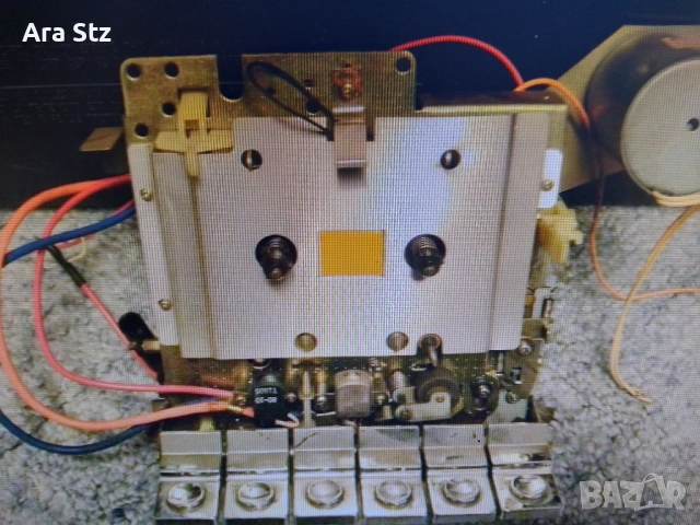 VINIX. Без аналог. Вторият е за части , снимка 4 - Радиокасетофони, транзистори - 53857445