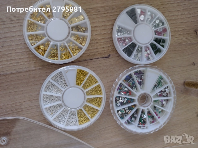 Органайзер за лакове, снимка 4 - Продукти за маникюр - 53766179