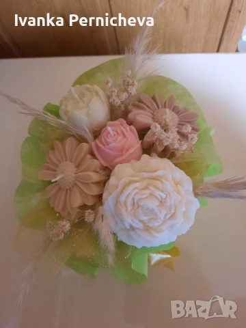 Букет от соеви свещи , снимка 8 - Изкуствени цветя - 54115302