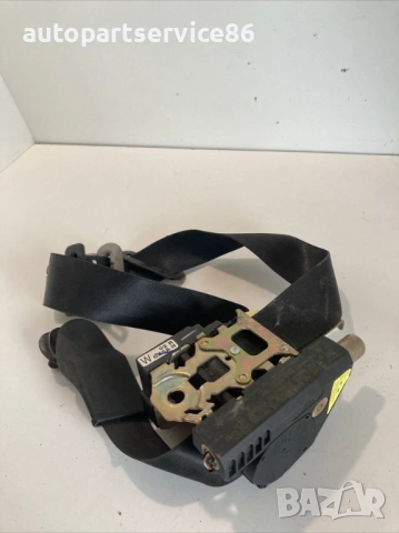 Преден десен колан за Mazda 626 2.0 TDI Estate (2001) 33003480