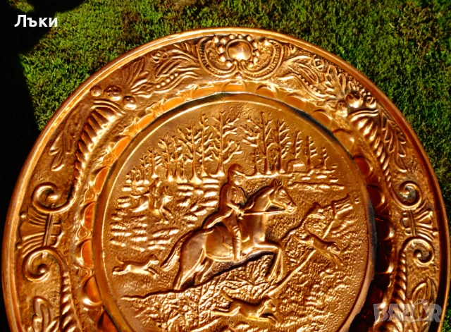 Медно пано,чиния с релефна ловна сцена Лов на лисици. , снимка 2 - Пана - 52159146