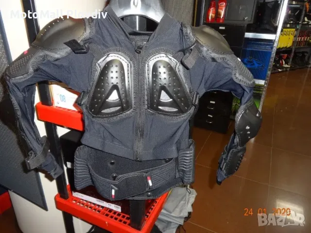 Underdog детска протекторна жилетка размери s m дете ризница мото, снимка 3 - Аксесоари и консумативи - 49297071