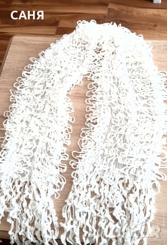 Унисекс,,нежен и ефектен ,рошав шал и Много дълъг ,Мек,черен шал, снимка 3 - Шалове - 53217227