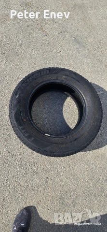 Зимни гуми LAUFENN 235/65 R17, снимка 4 - Гуми и джанти - 54004618