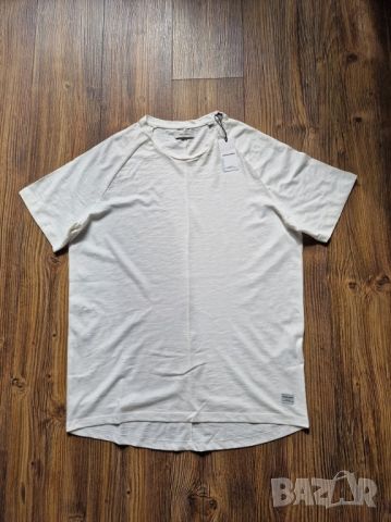 Страхотна мъжка тениска JACK & JONES размер XL, нова