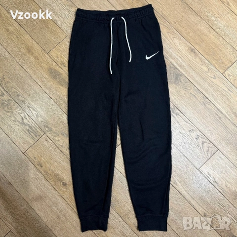 Дамско долнище Nike Club | S размер, снимка 2 - Спортни дрехи, екипи - 53697250