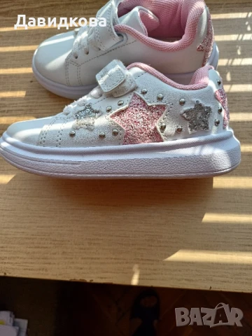 Чисто нови PRIMIGI обувки/маратонки за момиче N 24, снимка 3 - Детски маратонки - 50736634