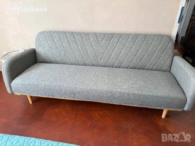 Разтегателен диван