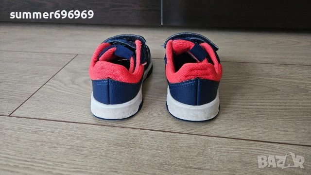 Детски маратонки adidas сини като нови, снимка 3 - Детски маратонки - 54049914