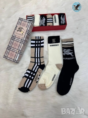 чорапи в кутия off white Nike Adidas fendi Victoria's secret moschino gucci , снимка 16 - Дамски чорапи - 51677883