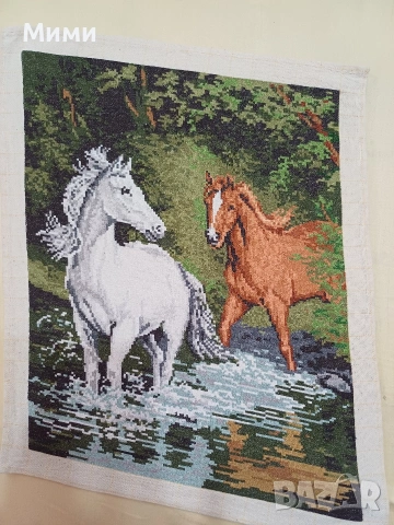 Гоблен" Коне в реката"