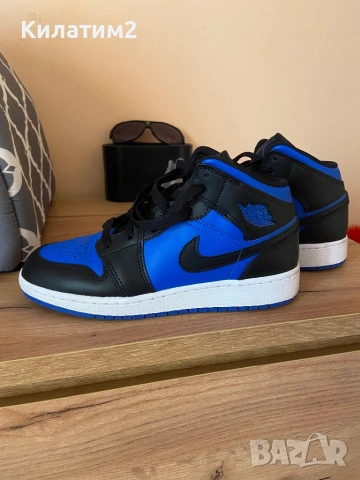 Nike Air Jordan 1 Mid Royal Blue
