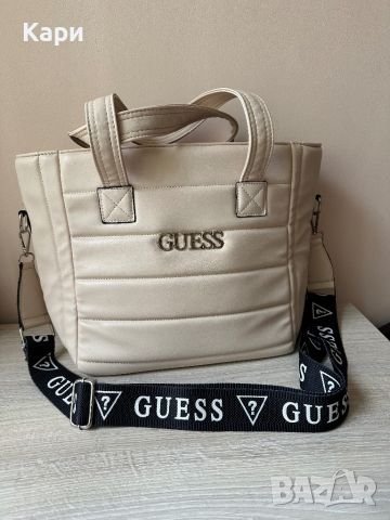 Дамска бежова чанта на Guess, снимка 1 - Чанти - 45998220