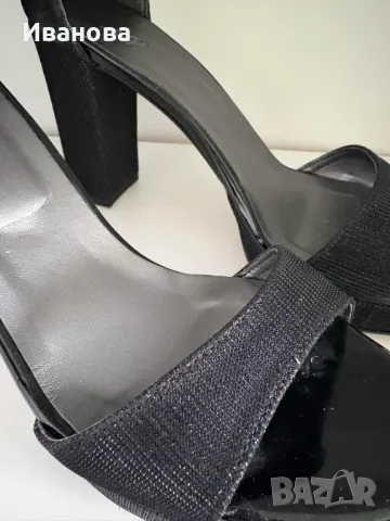Черни токчета с каишка на глезена. Сребристо. Фина платформа, снимка 4 - Дамски обувки на ток - 49883974