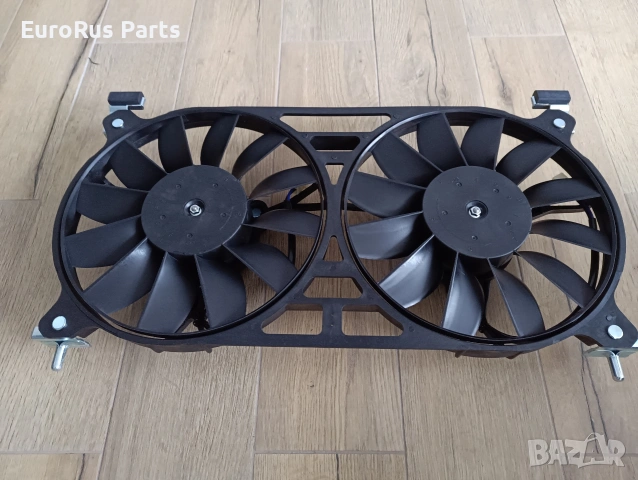 Мотор охлаждане радиатор двойно с перки ВАЗ 21214, снимка 3 - Части - 53569631