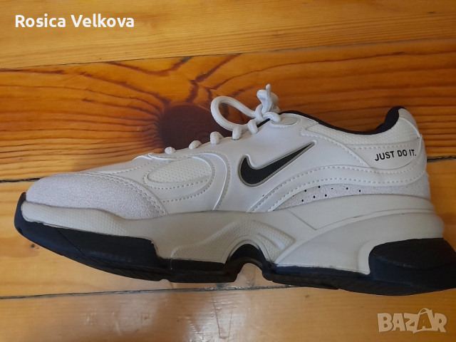 Маратонки NIKE , снимка 2 - Маратонки - 52631013