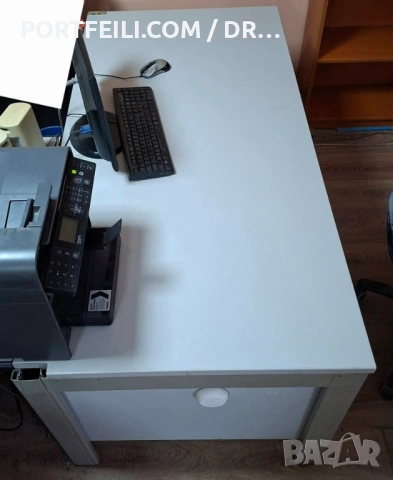 Масивно офис бюро с метална рамка и вградени шкафчета, снимка 4 - Бюра - 53620831