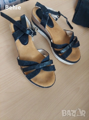 Елегантни черни сандали с висока подметка, снимка 4 - Сандали - 54046287