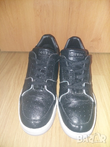 Сникърси на Guess, снимка 2 - Кецове - 51618039