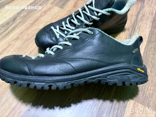 Treking обувки вибрам,кожа,46 номер,мембрана, снимка 4 - Маратонки - 53397606