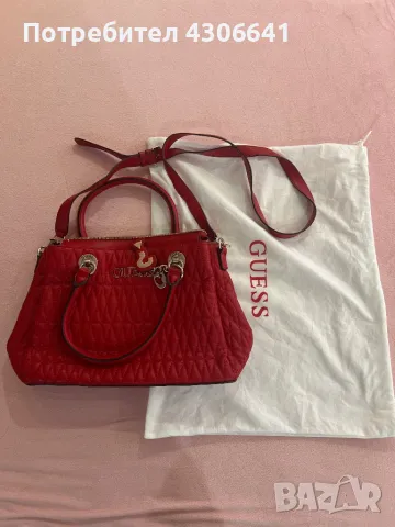 Дамска чанта Guess, снимка 1 - Чанти - 48054117