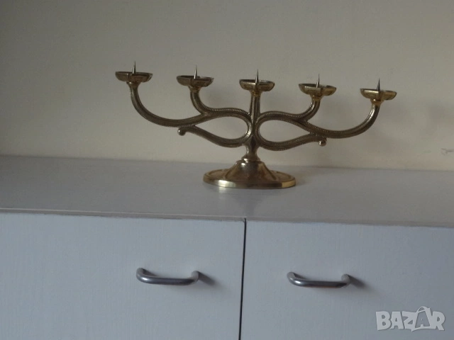 Месингов свещник за 5 бр. свещи от Италия, снимка 13 - Антикварни и старинни предмети - 53079238