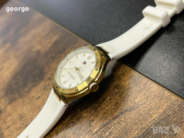 Часовник Tommy Hilfiger, снимка 5 - Дамски - 53709855