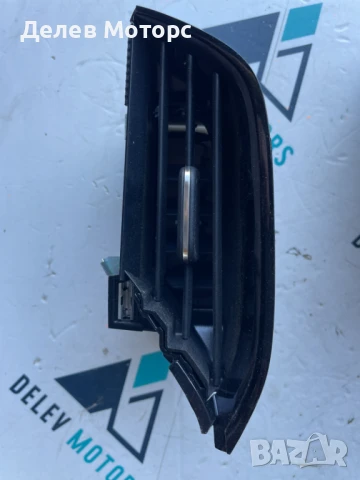 Решетка 39198539 въздуховод десен за Opel Corsa F 1.2i двигател F12XHL, 101 кс., 6 ск., 2021г.