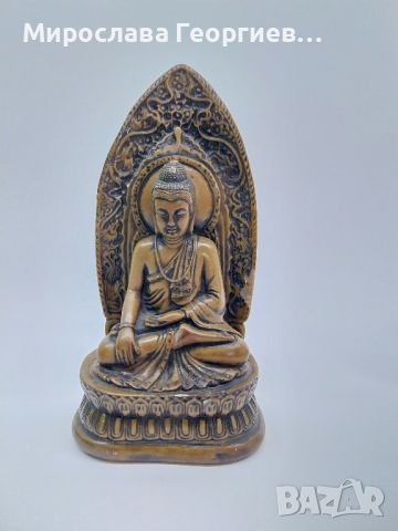 Стара, много детайлно изработена фигура на Буда