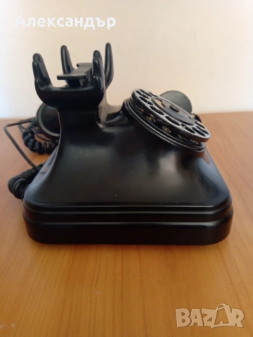 Бакелитов телефон, снимка 5 - Антикварни и старинни предмети - 54181503