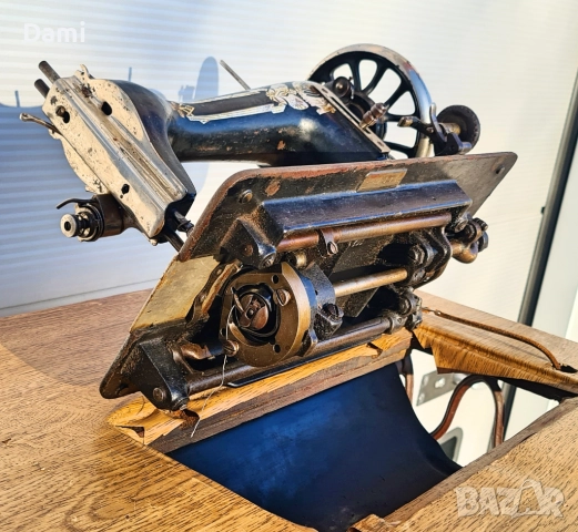 Крачна шевна машина Балкан, снимка 6 - Антикварни и старинни предмети - 52914868