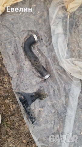 маркуч на турбото от VW Touran 2006г, снимка 2 - Части - 53476610