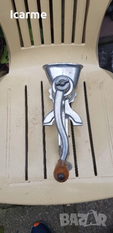 Ръчна месомелачка, снимка 3 - Месомелачки - 52722589