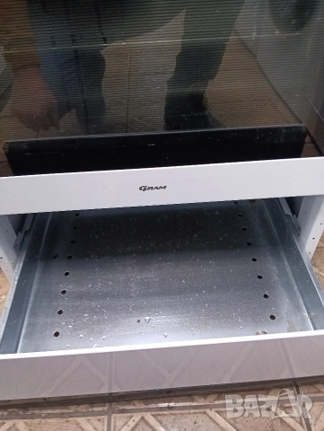 Свободно стояща печка с керамичен плот Gram с две години гаранция!, снимка 10 - Печки, фурни - 53568309